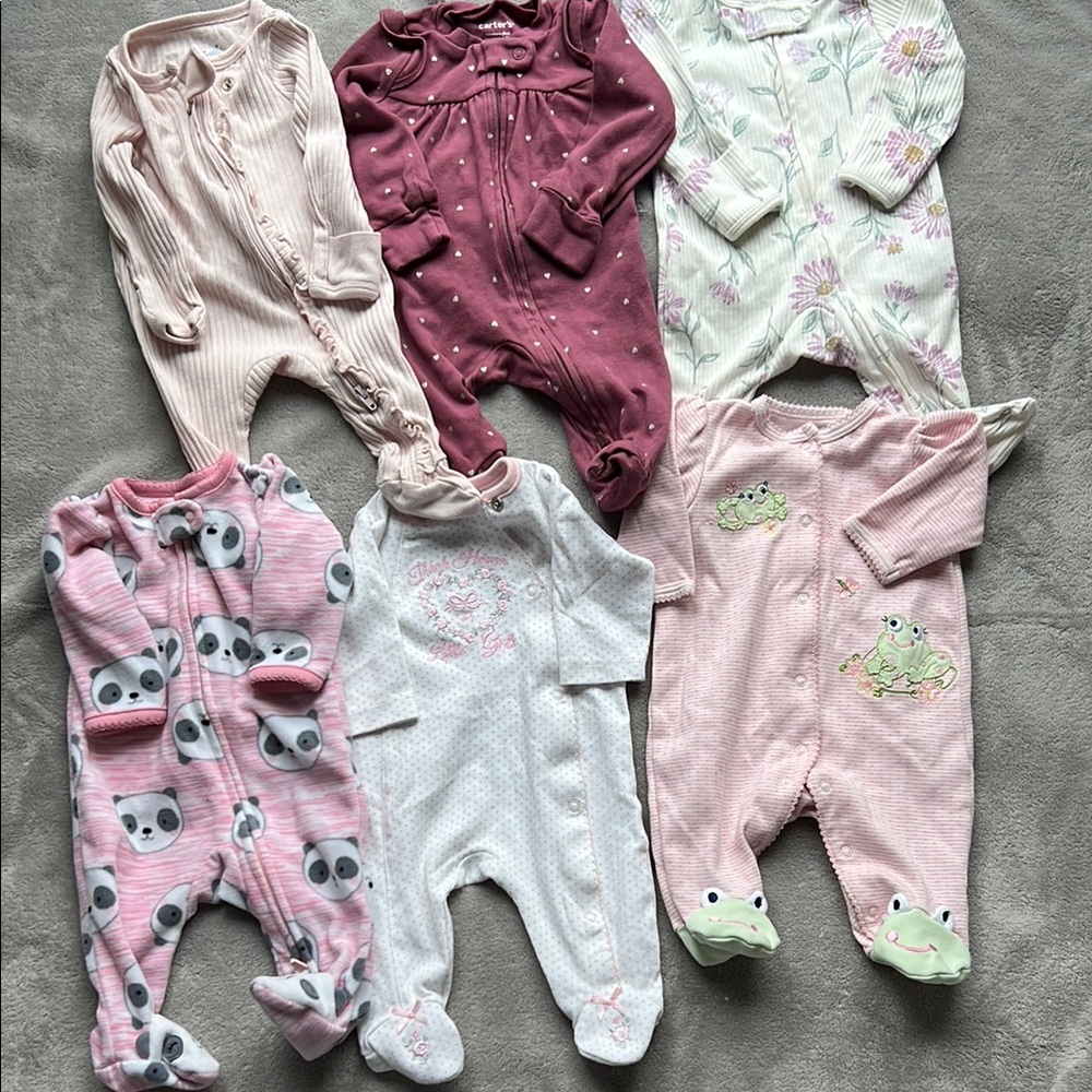Lot of 6 Newborn onesies. Carters and others